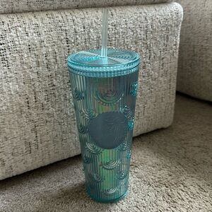Blue/teal iridescent starbucks tumbler 24oz